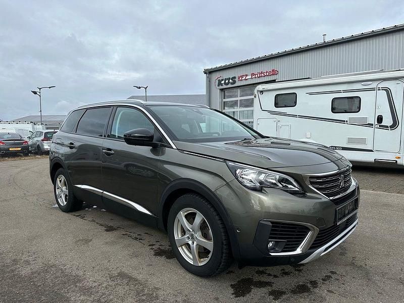 Gebraucht Peugeot 5008 Allure 150 PS (110 kW) 2017 Grau SUV