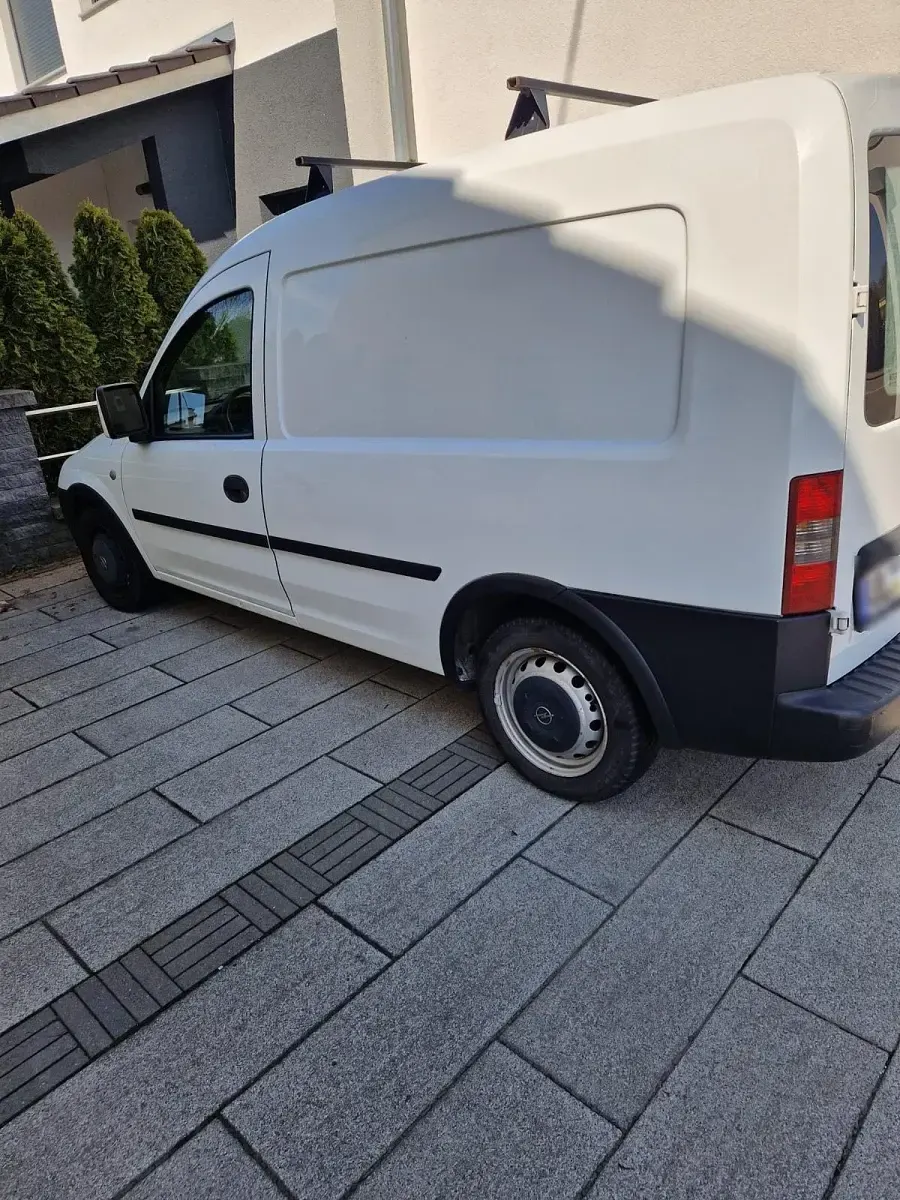 Gebraucht Opel Combo 75 PS (55 kW) 2011 Weiß Van / Kleinbus
