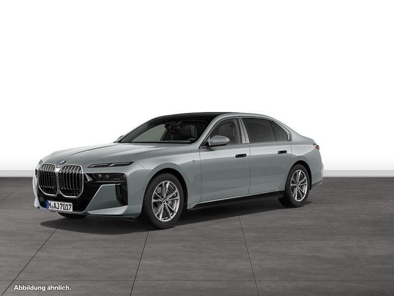 Brooklyn grau metallic Gebraucht 2024 BMW 740 Comfort Edition Limousine | 103.694 € - Bild 1/4