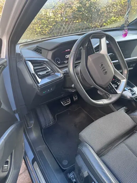 Second-hand Audi Q4 e-tron 125 kW (170 CP) 2022 SUV