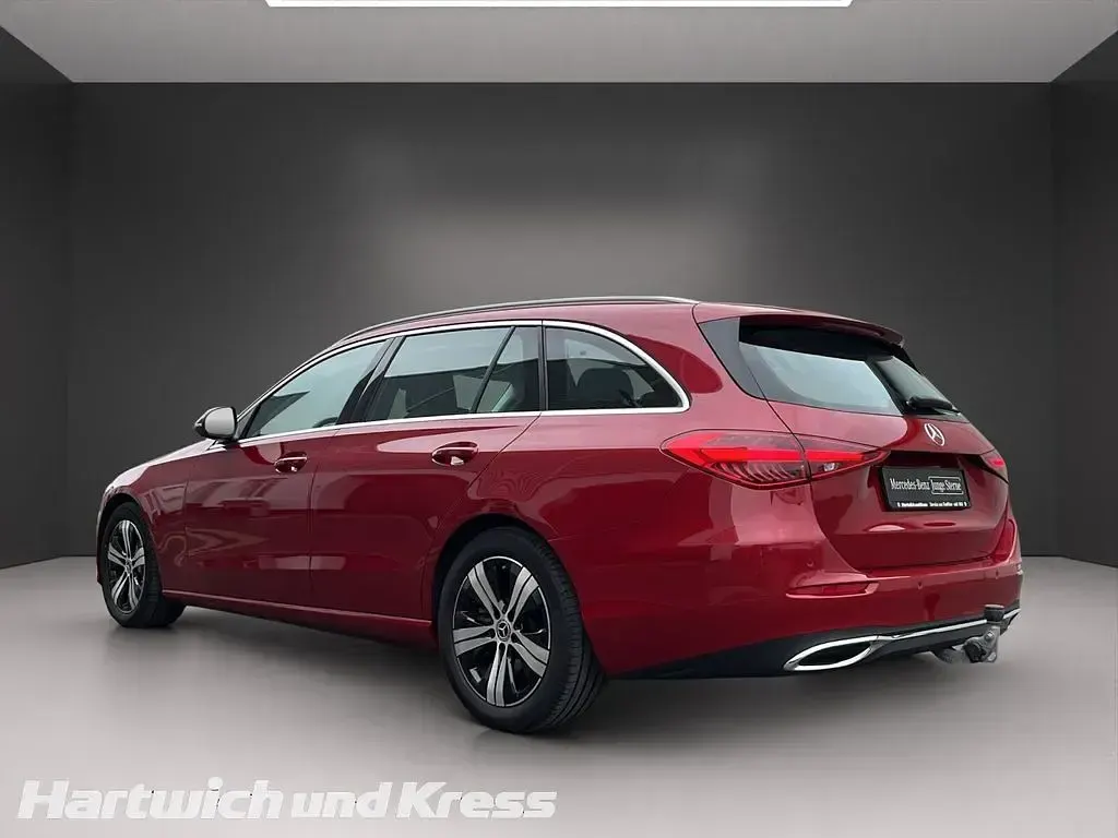 Gebraucht Mercedes C200 Avantgarde 163 PS (119 kW) 2025 Manufaktur lack manufaktur pat Kombi