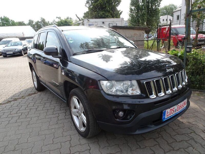 Schwarz Gebraucht 2011 Jeep Compass Limited SUV | 4.990 € (Fairer Preis) - Bild 1/4