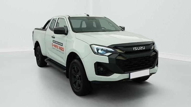 Gebraucht Isuzu D-Max 165 PS (121 kW) 2024 Splash white Pickup