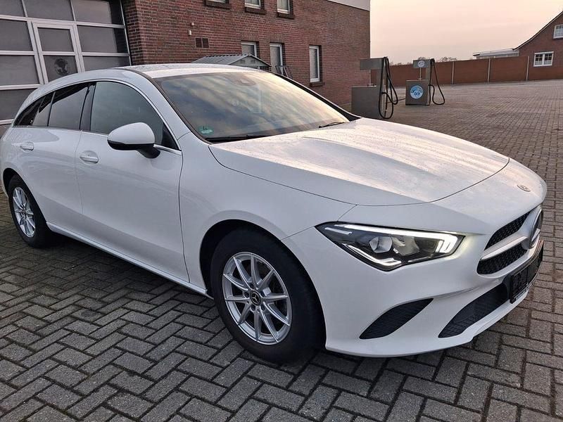 Gebraucht Mercedes CLA180 116 PS (85 kW) 2020 Weiß Limousine