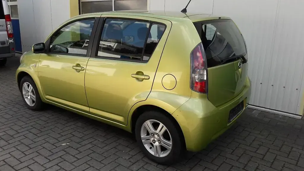 Gebraucht Daihatsu Sirion 91 PS (66 kW) 2008 Grün Kleinwagen