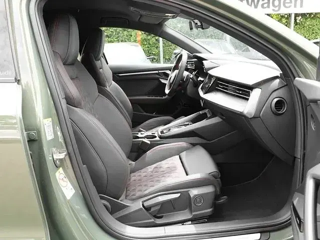 Gebraucht Audi A3 S-Line 272 PS (200 kW) 2025 Grün Limousine