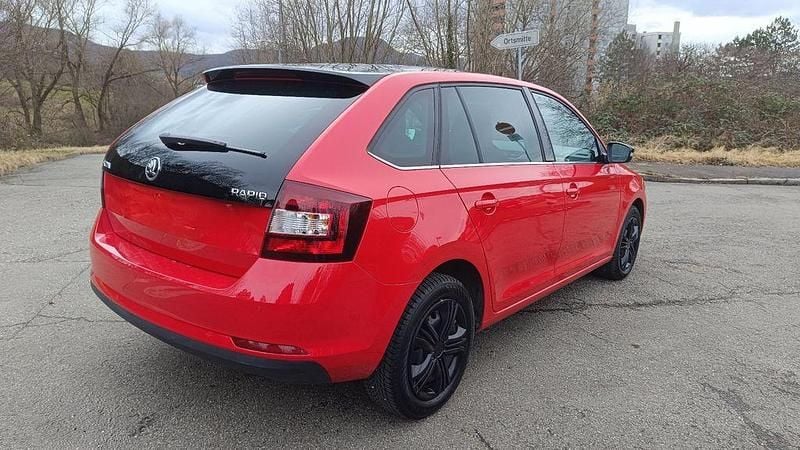 Gebraucht Skoda Rapid Style 110 PS (80 kW) 2019 Rot Kleinwagen