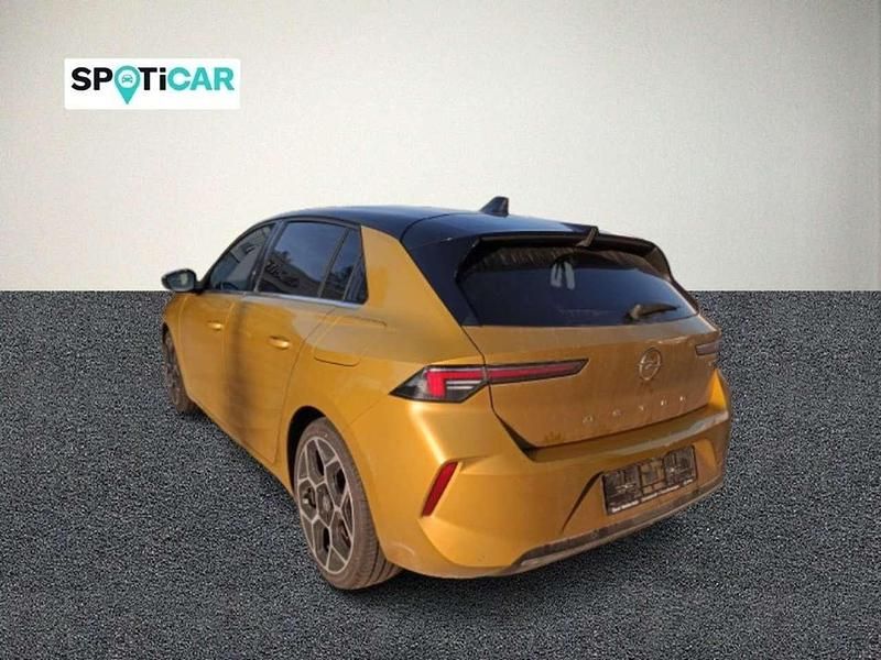 Usata Opel Astra Ultimate 179 CV (131 kW) 2022 Giallo Utilitaria