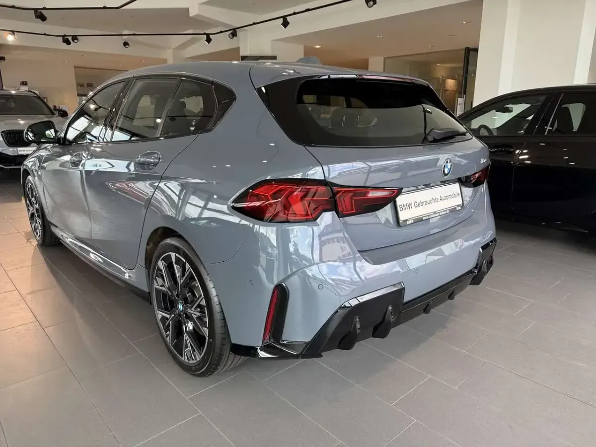 Gebraucht BMW 120 M Sport 170 PS (125 kW) 2024 Grau Kleinwagen