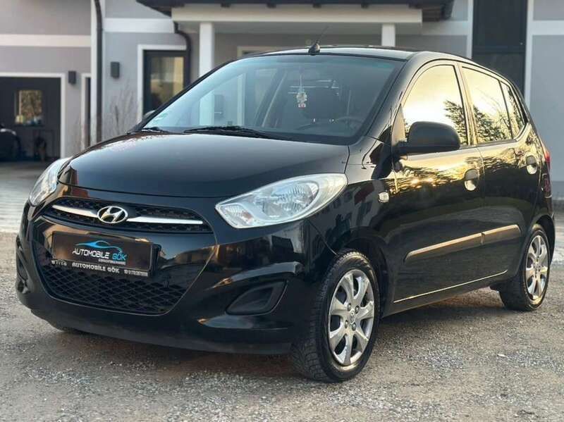 Schwarz Gebraucht 2012 Hyundai i10 Edition Kleinwagen | 2.990 € (Fairer Preis) - Bild 1/3
