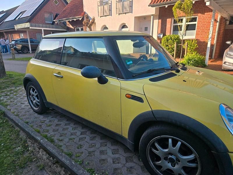 Gebraucht Mini ONE 90 PS (66 kW) 2003 Gelb Kleinwagen