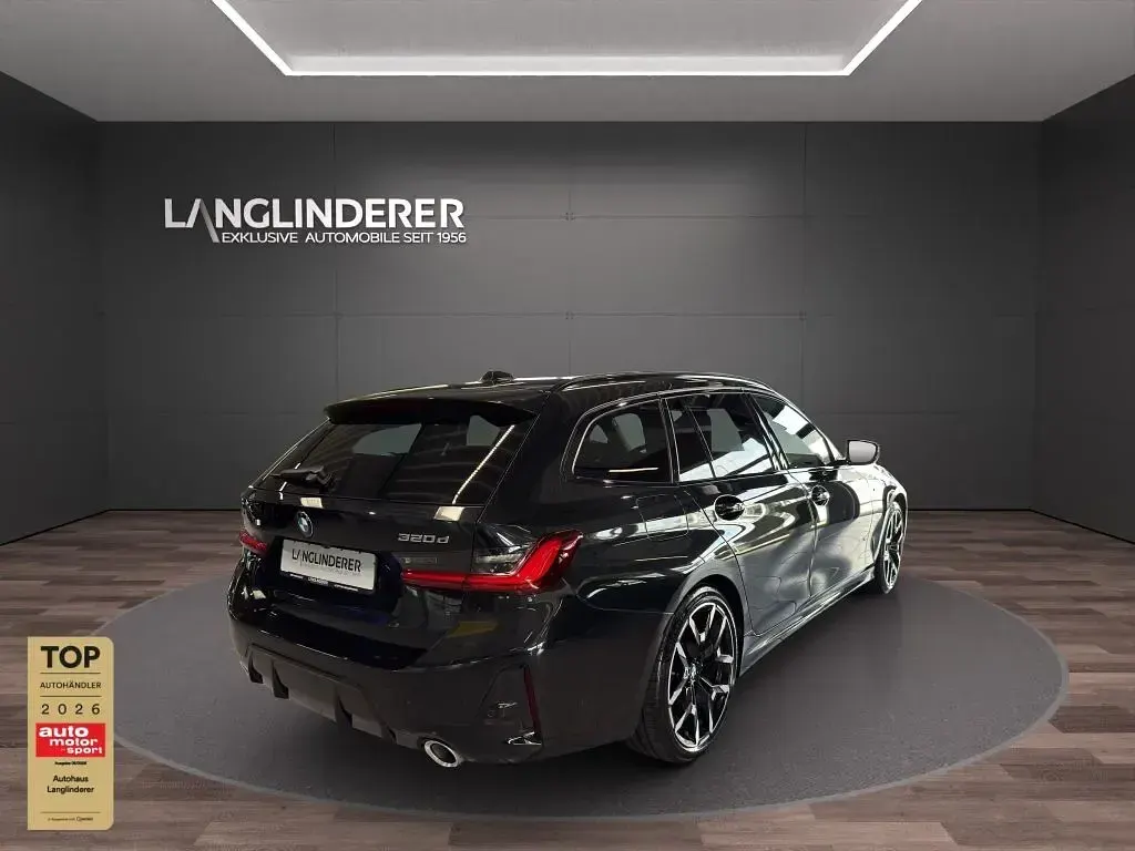 Gebraucht BMW 320 M Sport 190 PS (139 kW) 2026 Black sapphire metallic Kombi