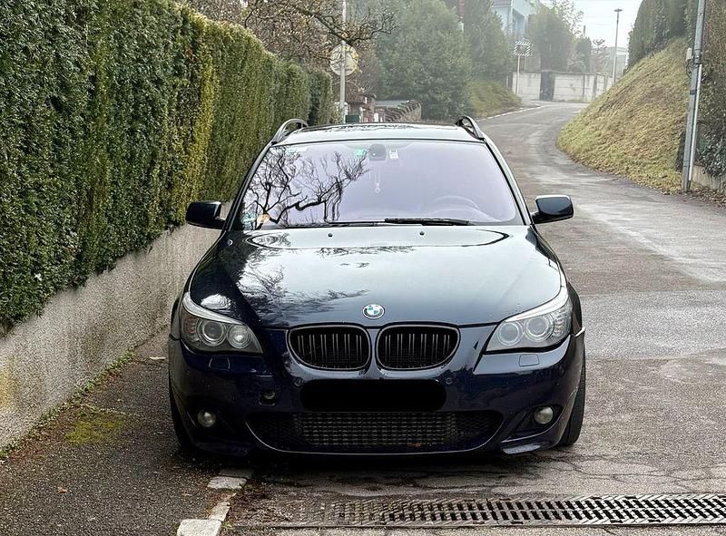 Blau Gebraucht 2005 BMW 535 M Sport Kombi | 5.500 € - Bild 1/4