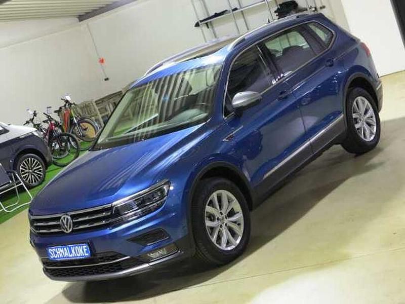 Gebraucht VW Tiguan Allspace Highline 150 PS (110 kW) 2021 Blue silk (metallic) SUV