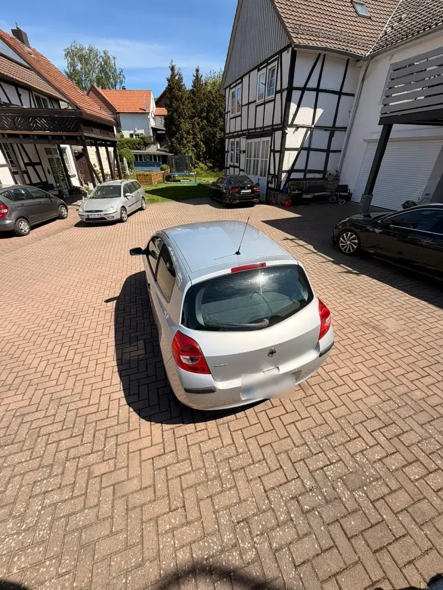 Używany Renault Clio II Rip Curl 101 KM (74 kW) 2009 Srebrny Hatchback
