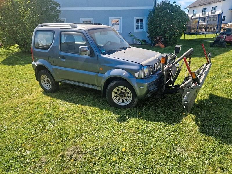Grau Gebraucht 2005 Suzuki Jimny SUV | 7.500 € - Bild 1/4