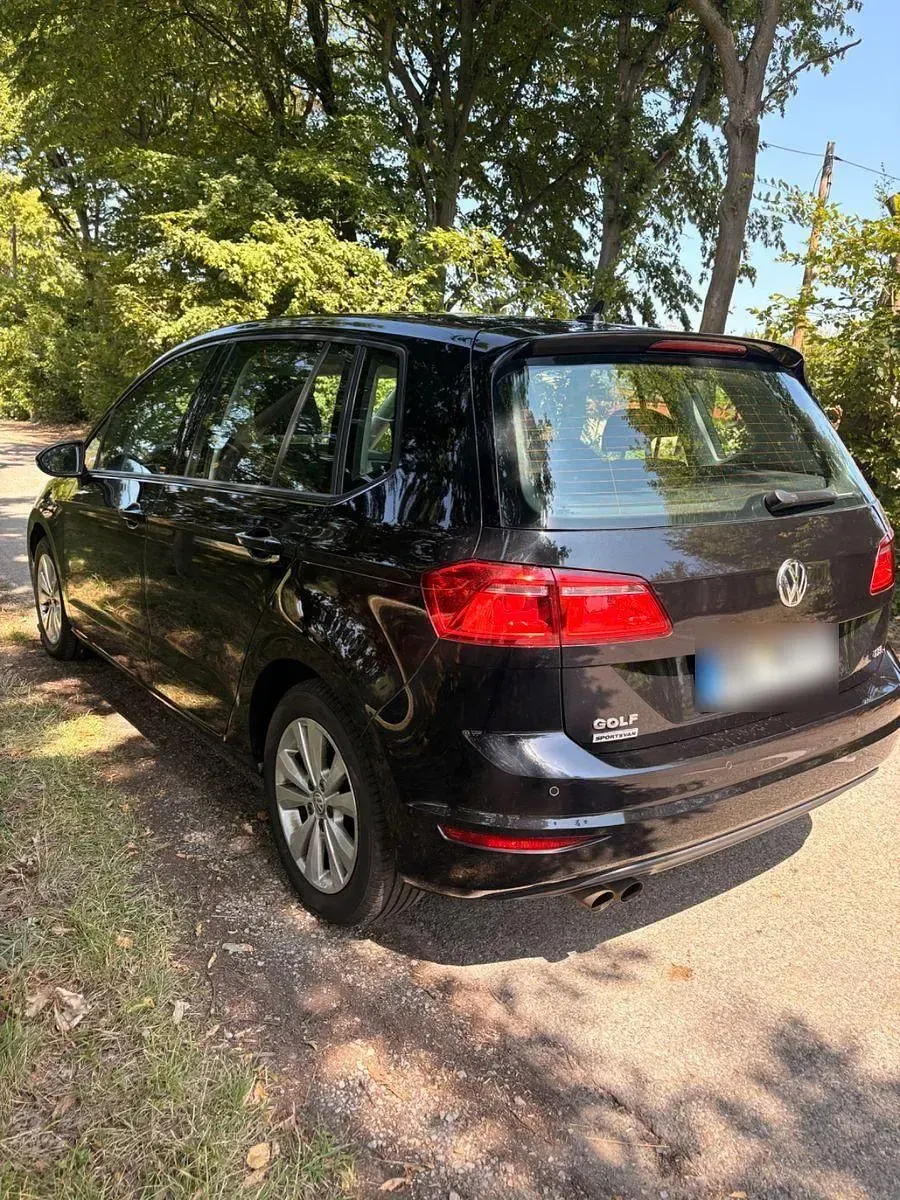 Gebraucht VW Golf Sportsvan Comfortline 125 PS (91 kW) 2017 Schwarz Van / Kleinbus