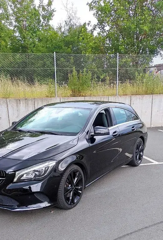 Gebraucht Mercedes 200 156 PS (114 kW) 2016 Schwarz Limousine