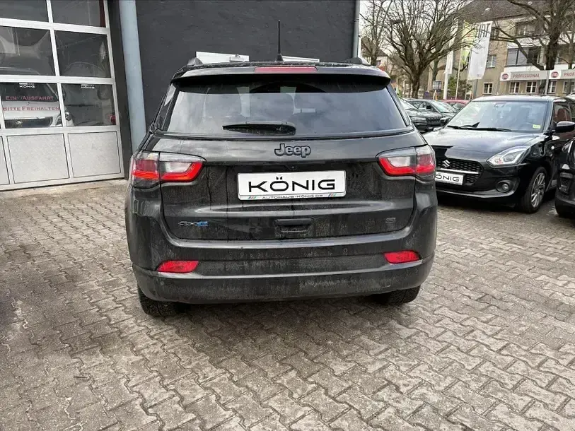 Gebraucht Jeep Compass 180 PS (132 kW) 2022 Schwarz SUV