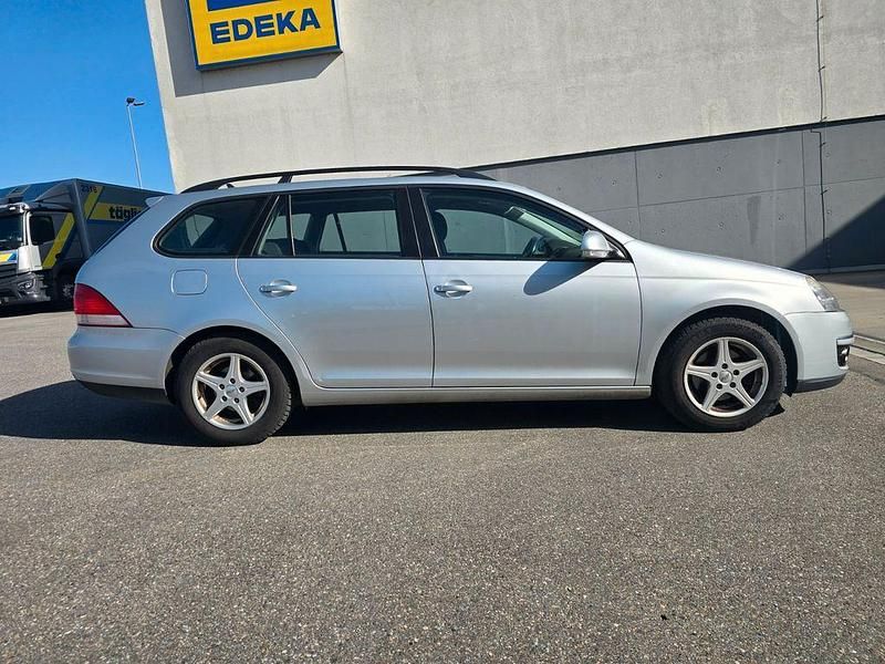 Gebraucht VW Golf VI Trendline 105 PS (77 kW) 2009 Silber Kleinwagen