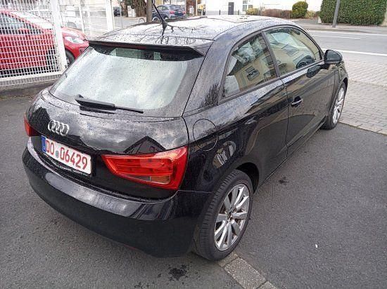 Gebraucht Audi A1 Ambition 86 PS (63 kW) 2012 Brillantschwarz Kleinwagen