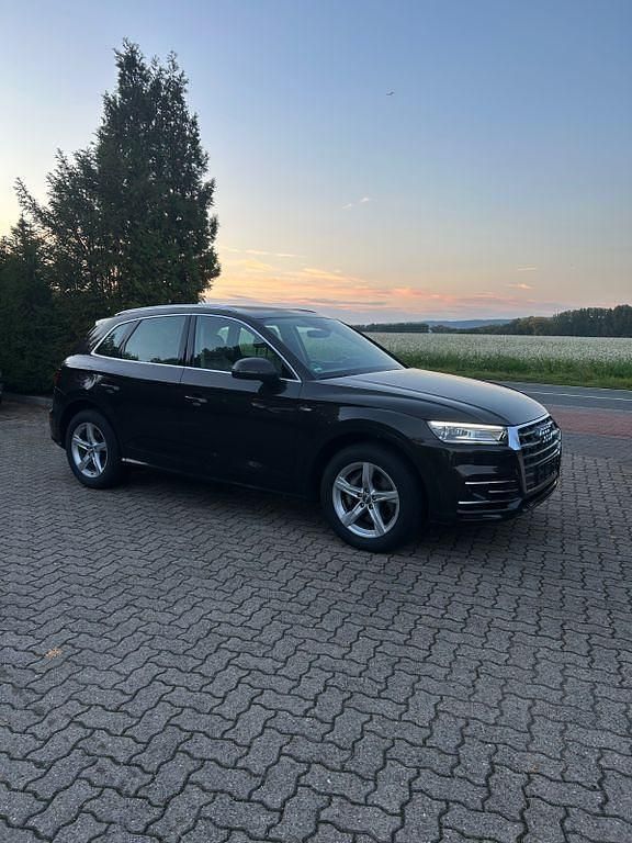 Braun Gebraucht 2019 Audi Q5 Sport SUV | 22.950 € (Superpreis) - Bild 1/4