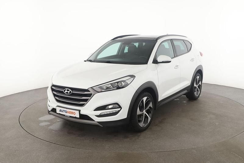 Weiß Gebraucht 2018 Hyundai Tucson Trend SUV | 16.820 € (Fairer Preis) - Bild 1/3