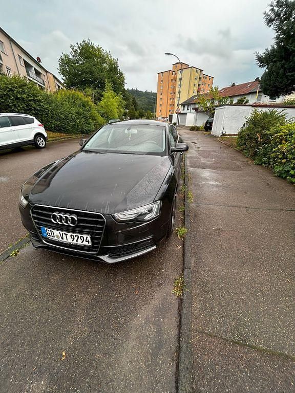 Grau Gebraucht 2016 Audi A5 Sportback Sport Limousine | 17.499 € (Etwas zu teuer) - Bild 1/4