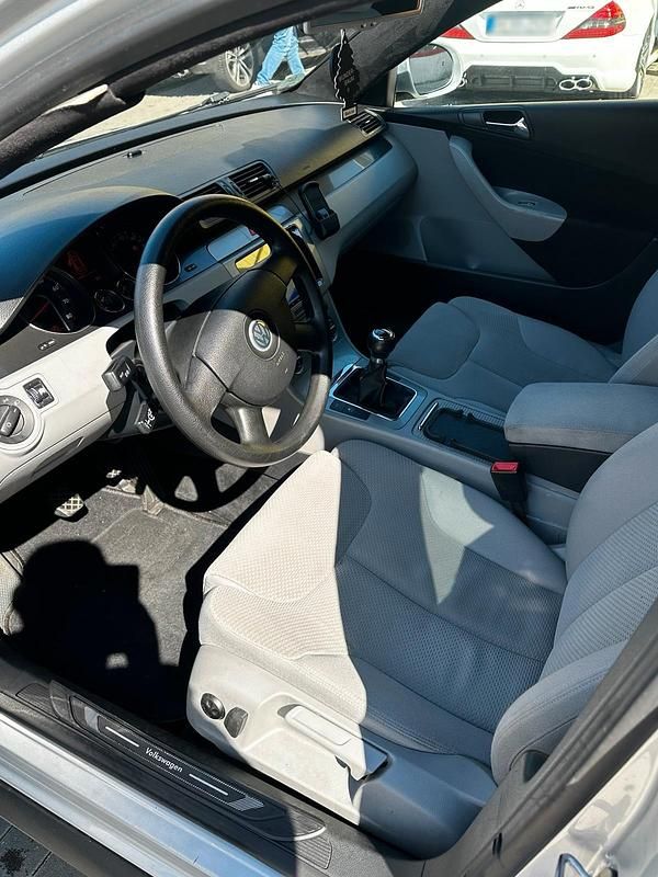 Gebraucht VW Passat 150 PS (110 kW) 2007 Andere farben Limousine