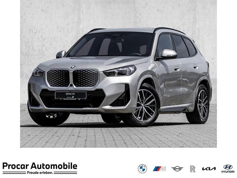Neu BMW iX1 M Sport 230 kW (313 PS) 2025 Silber SUV