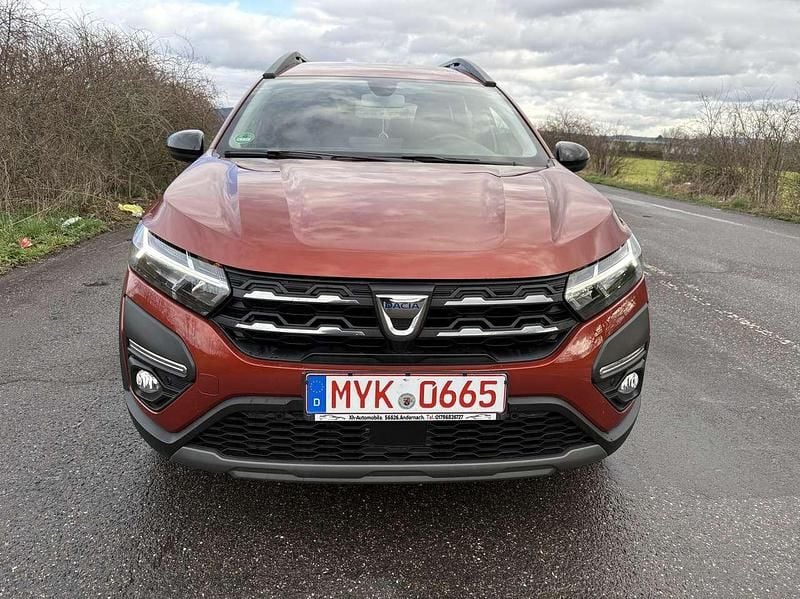 Gebraucht Dacia Jogger Extreme 110 PS (80 kW) 2022 Terrakottabraun Van / Kleinbus