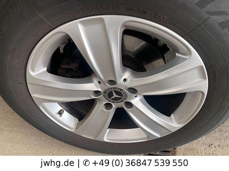 Gebraucht Mercedes GLC300e 306 PS (225 kW) 2021 Silber SUV