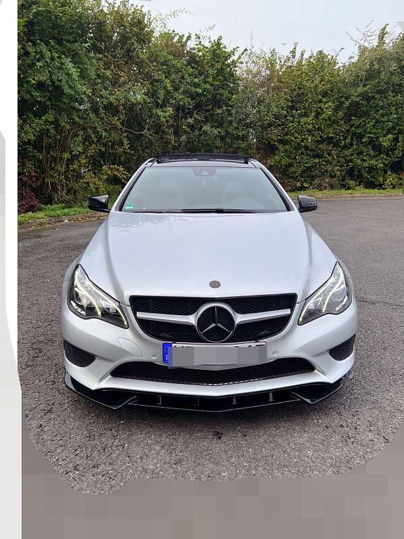 Silber Gebraucht 2013 Mercedes E250 Coupé | 15.900 € (Guter Preis) - Bild 1/4