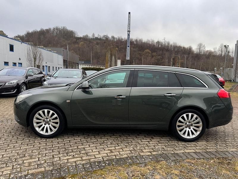 Gebraucht Opel Insignia Cosmo 140 PS (102 kW) 2009 Grün Kombi