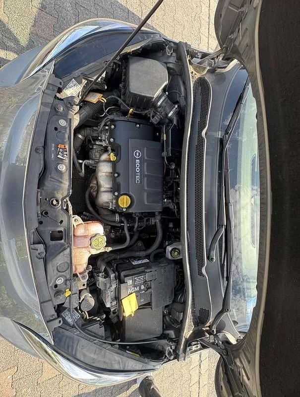 Gebraucht Opel Corsa Innovation 90 PS (66 kW) 2015 Beige Kleinwagen