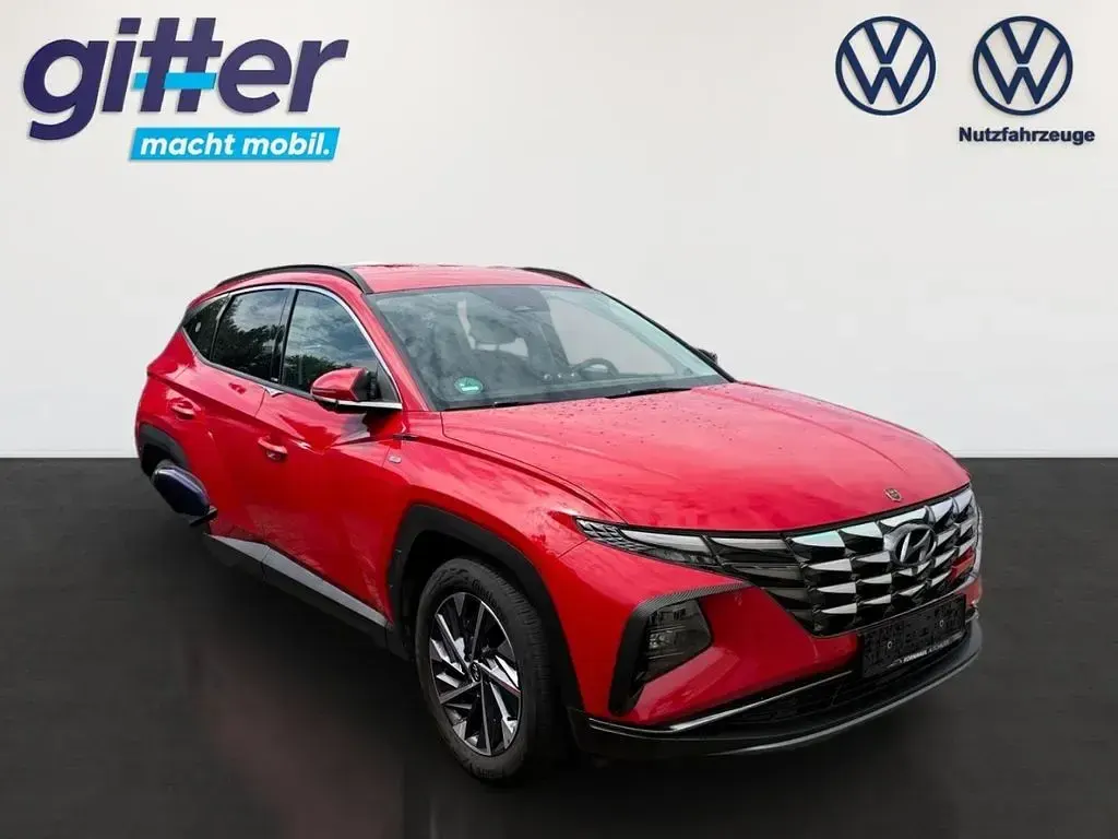 Gebraucht Hyundai Tucson Select 150 PS (110 kW) 2021 Rot SUV