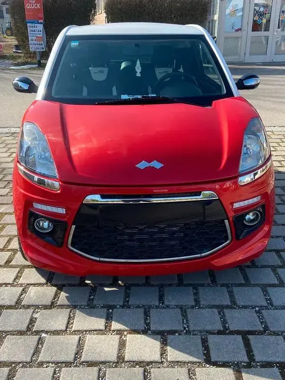 Second-hand Ligier JS50 2013 Roșu Hatchback