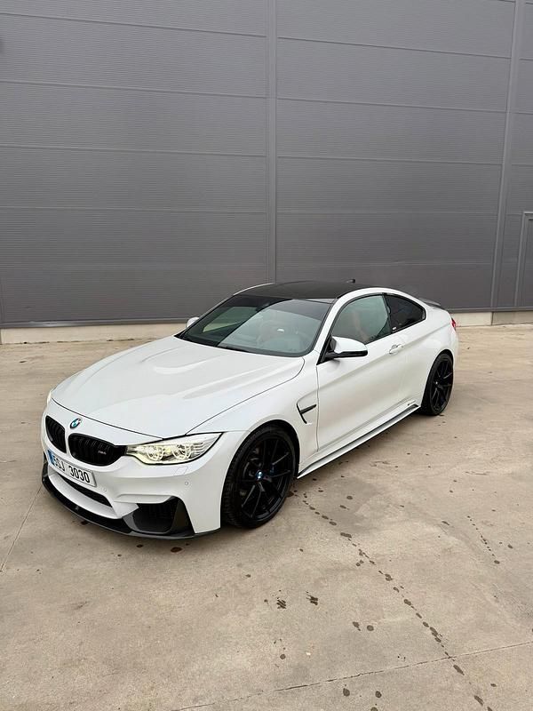 Weiß Gebraucht 2014 BMW M4 M Performance Coupé | 46.000 € - Bild 1/4