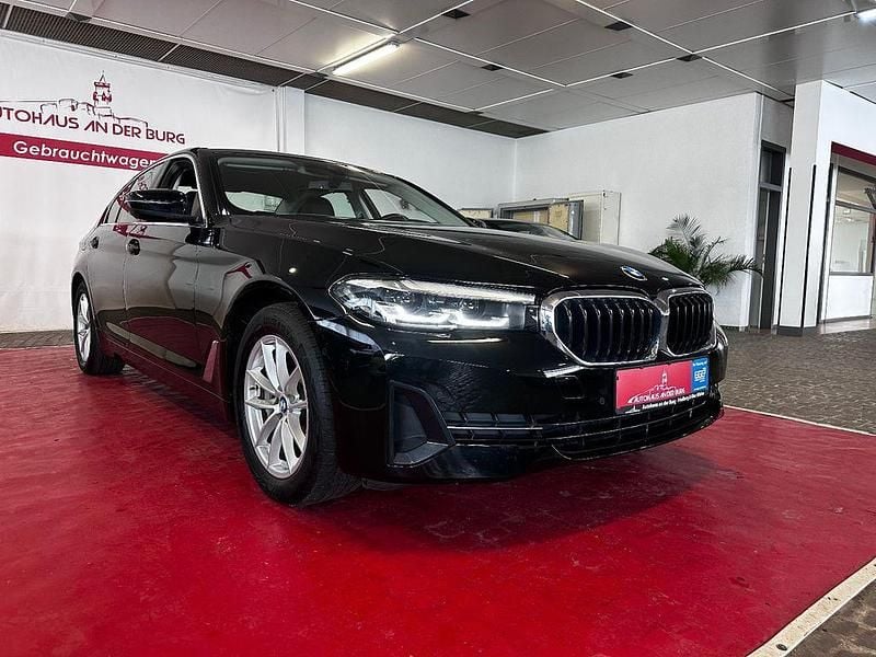 Schwarz ii Gebraucht 2022 BMW 530e Limousine | 27.999 € (Superpreis) - Bild 1/4