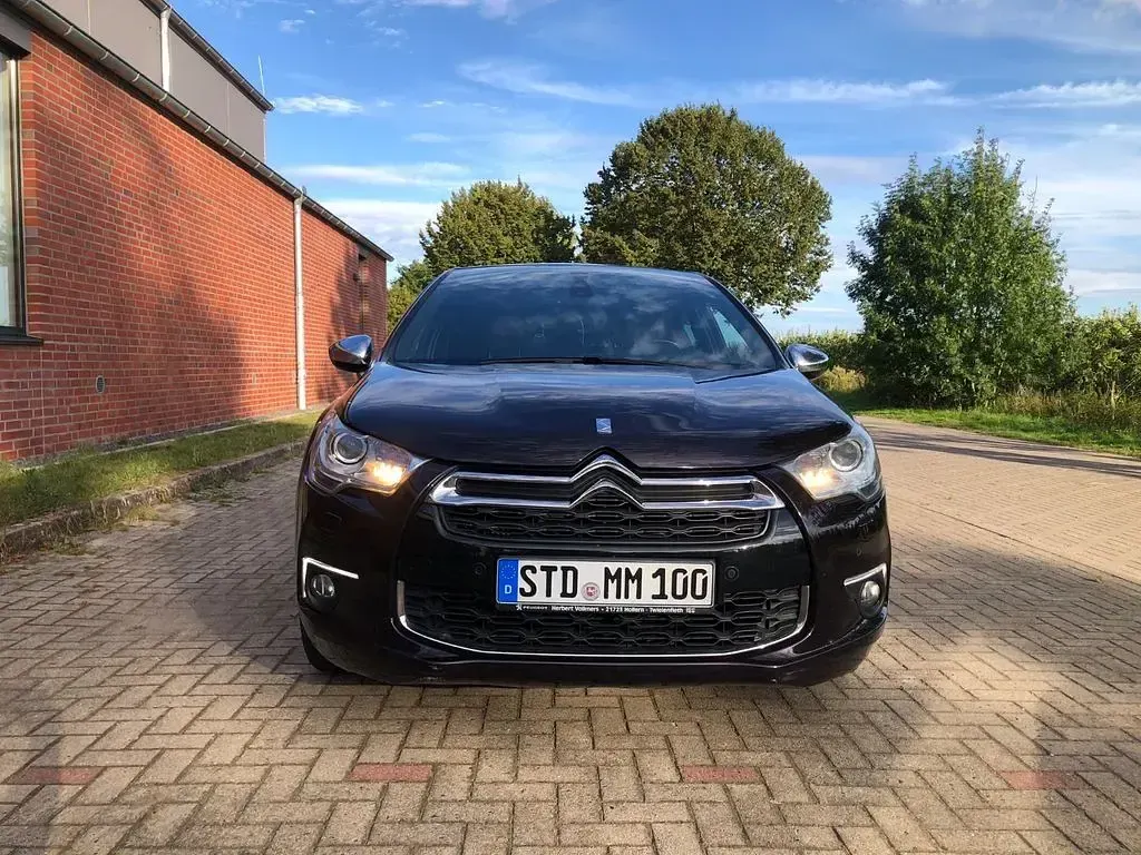 Gebraucht Citroën DS4 114 PS (83 kW) 2014 Andere farben Kleinwagen