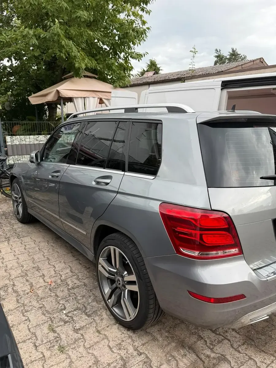Gebraucht Mercedes GLK250 204 PS (150 kW) 2014 SUV