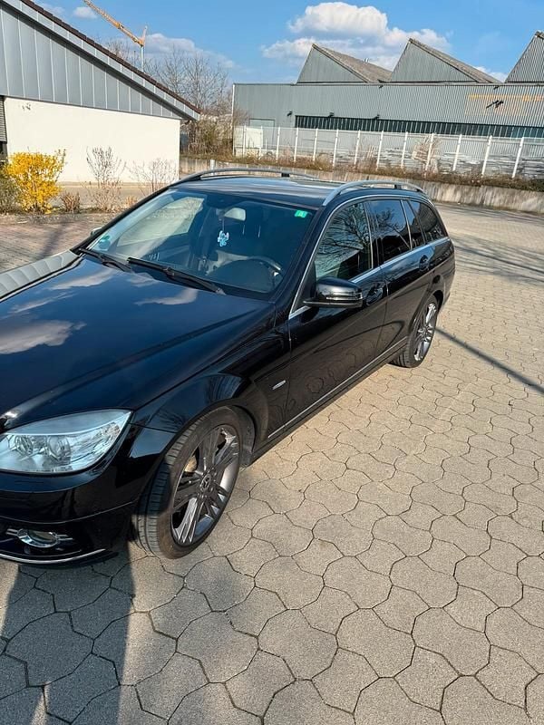 Gebraucht Mercedes C220 170 PS (125 kW) 2009 Schwarz Kombi
