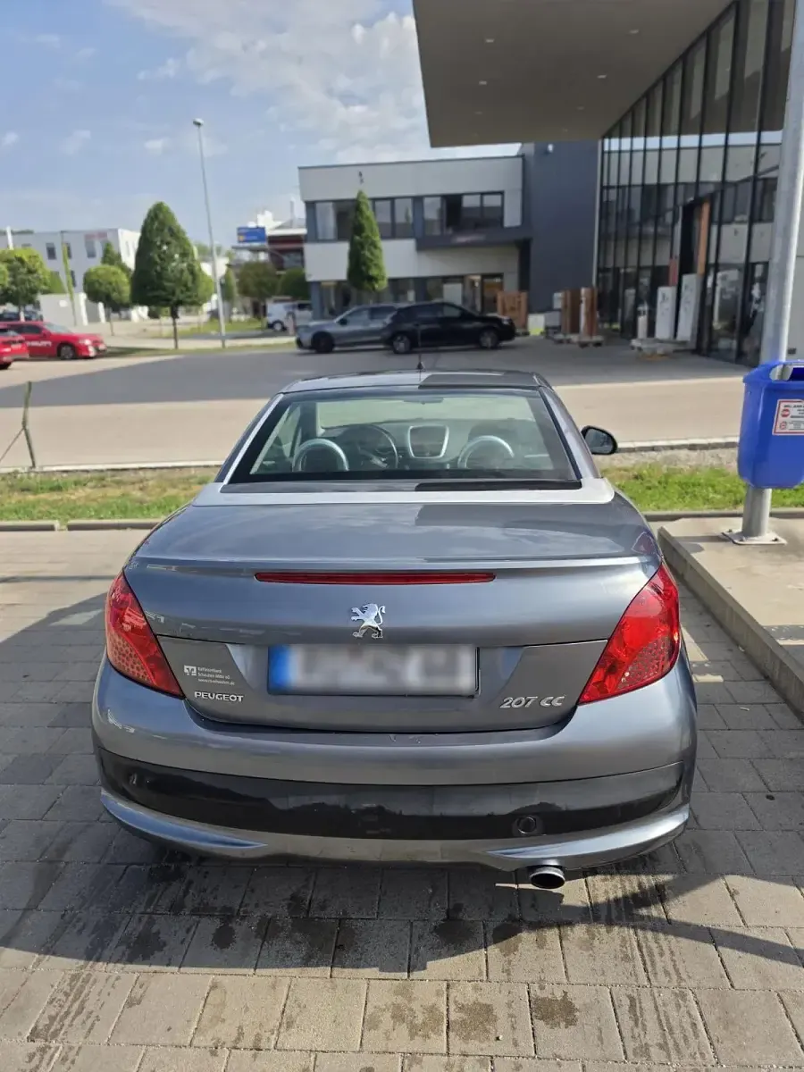 Gebraucht Peugeot 207 CC 120 PS (88 kW) 2008 Silber Cabrio