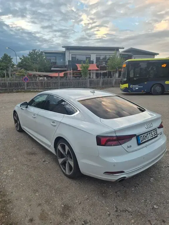 Gebraucht Audi A5 Sportback Sport 245 PS (180 kW) 2019 Weiß Kleinwagen