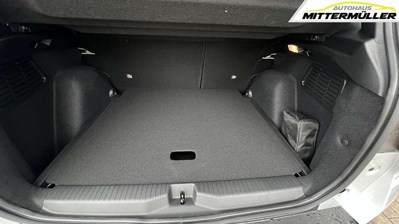 Gebraucht Opel Frontera 83 kW (113 PS) 2025 Kirstallsilber SUV