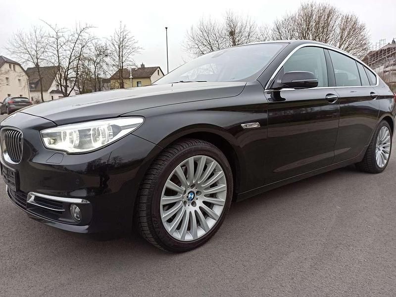 Black sapphire metallic Gebraucht 2014 BMW 535 Gran Turismo Luxury Line Coupé | 25.500 € (Fairer Preis) - Bild 1/4