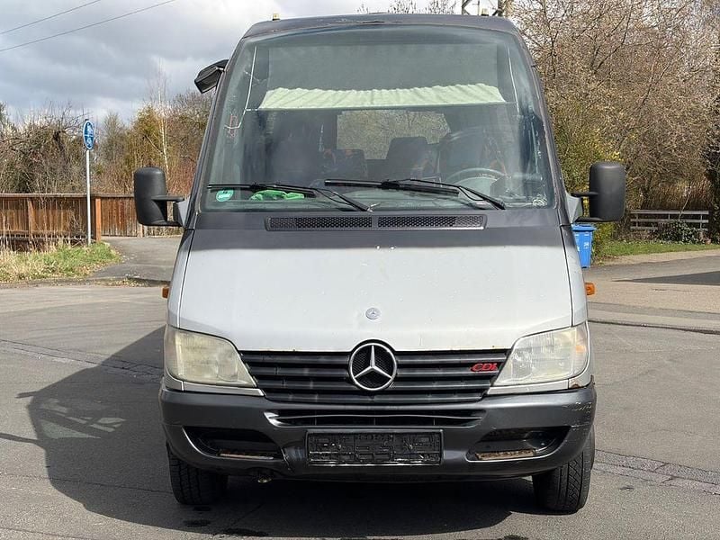 Second-hand Mercedes Sprinter 156 CP (114 kW) 2001 Argintiu