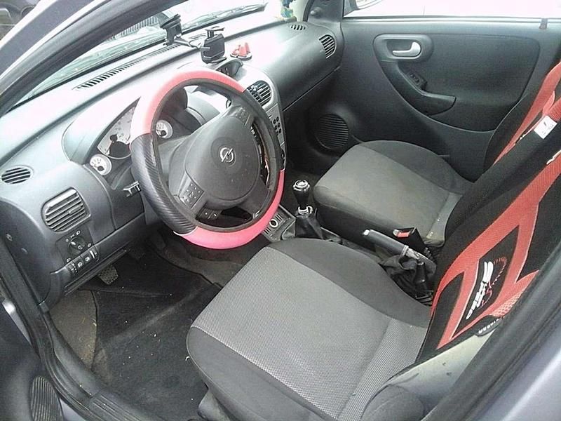 Gebraucht Opel Corsa 80 PS (58 kW) 2006 Violett Kleinwagen
