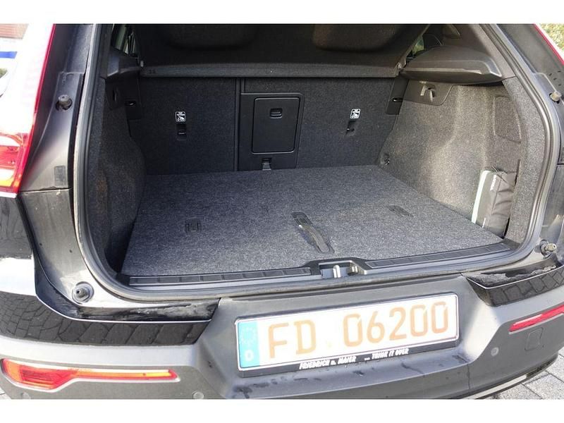 Gebraucht Volvo XC40 Plus 169 kW (231 PS) 2022 Schwarz SUV