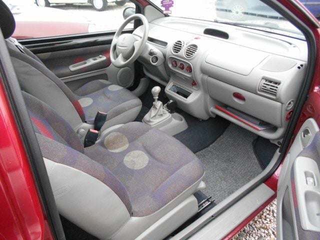 Gebraucht Renault Twingo Liberty 58 PS (42 kW) 2001 Rot metallic Kleinwagen